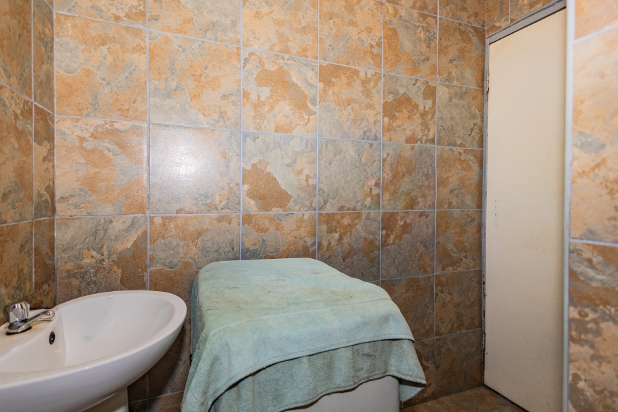 Commercial Property for Sale in Brackenfell Industrial Western Cape